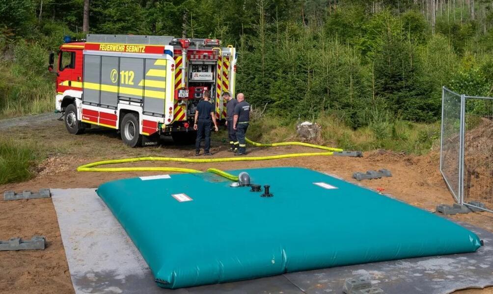 Großvolumige Löschwasserkissen 50.000 – 100.000 Liter für Industrie und Feuerwehr